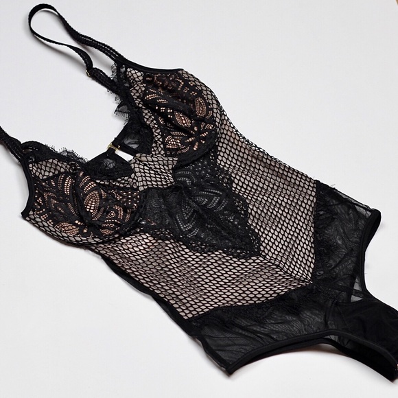 Top Lace Bodysuit - Picture 11 of 16